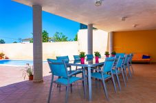 Huis in Muro - Marimar 039 fantástica casa ideal grupos con piscina, aire acondicionado, barbacoa y WiFi
