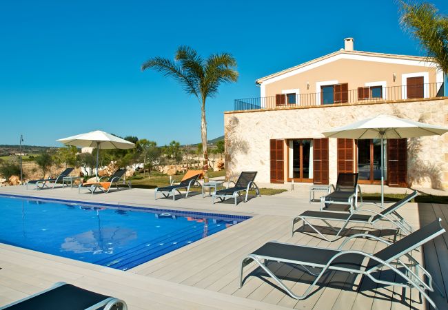  in Manacor - Salvia 068 lujosa villa con piscina privada, terraza, barbacoa y aire acondicionado