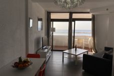 Huis in Las Palmas de Gran Canaria - Vista Dorada al mar balcón-Wifi By Canariasgetaway