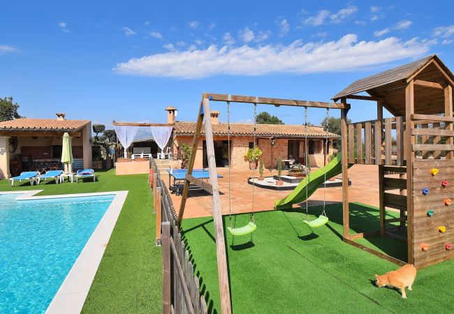  in Llubi - Son Sitges 139 acogedora finca con piscina privada, zona infantil, terraza y barbacoa