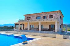Finca in Sa Pobla - Rey del Campo 140 lujosa villa con piscina privada, aire acondicionado, jardín y zona barbacoa