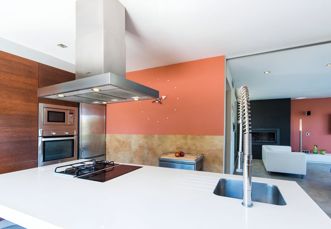 Huis in Alcudia - Villa Isabel 206 fantástica villa con piscina privada, aire acondicionado, barbacoa y jacuzzi Huis in Alcudia - Villa Isabel 206 fantástica villa con piscina privada, aire acondicionado, barbacoa y jacuzzi