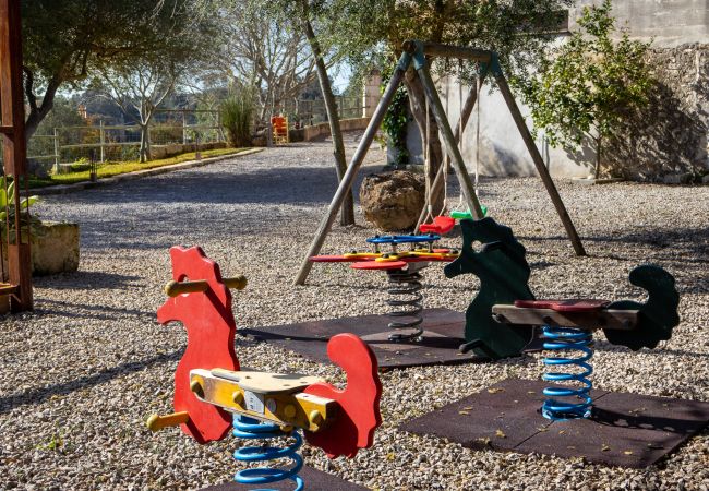 Cottage in Santa Margalida - Es Rafal des Turó maravillosa finca con piscina privada, zona infantil, aire acondicionado y terraza Cottage in Santa Margalida - Es Rafal des Turó maravillosa finca con piscina privada, zona infantil, aire acondicionado y terraza