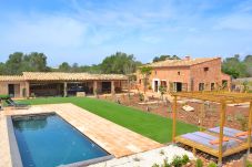 Cottage in Llubi - Can Cortana 005 fantástica finca con piscina privada, zona infantil, ping pong y aire acondicionado