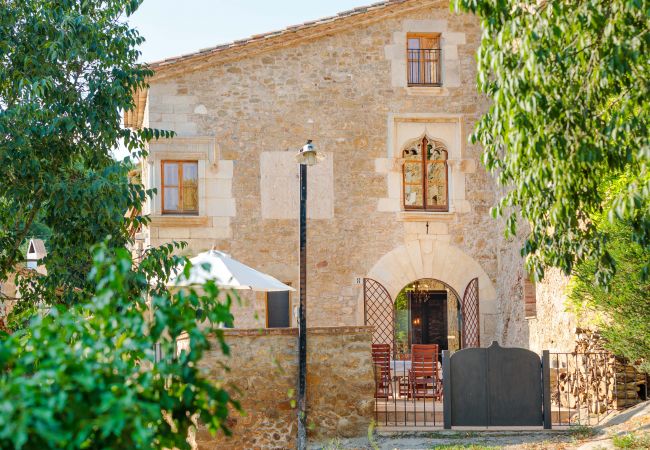 Villa in Sant Jordi Desvalls - Diana