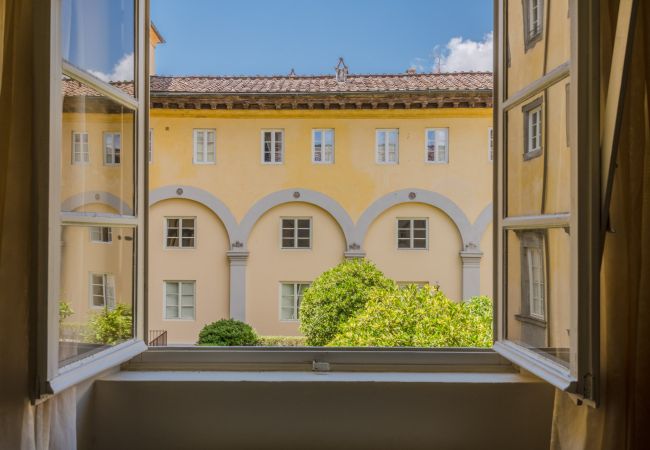 Appartement in Lucca - Comfortable Convenient Apartment with Garden Views Appartement in Lucca - Comfortable Convenient Apartment with Garden Views