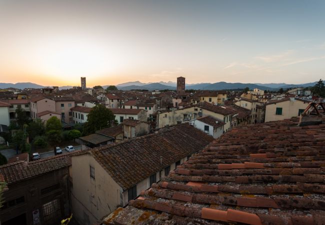 Appartement in Lucca - Top-Floor Penthouse with Panoramic Terrace in Lucca Appartement in Lucca - Top-Floor Penthouse with Panoramic Terrace in Lucca