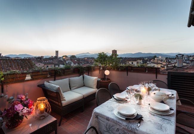Appartement in Lucca - Top-Floor Penthouse with Panoramic Terrace in Lucca Appartement in Lucca - Top-Floor Penthouse with Panoramic Terrace in Lucca