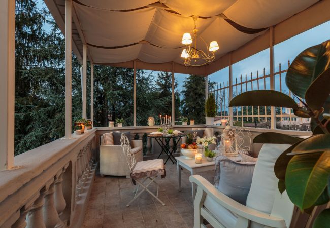 Appartement in Lucca - CASA UCCELLINI Apartment with a Romantic Terrace Appartement in Lucca - CASA UCCELLINI Apartment with a Romantic Terrace