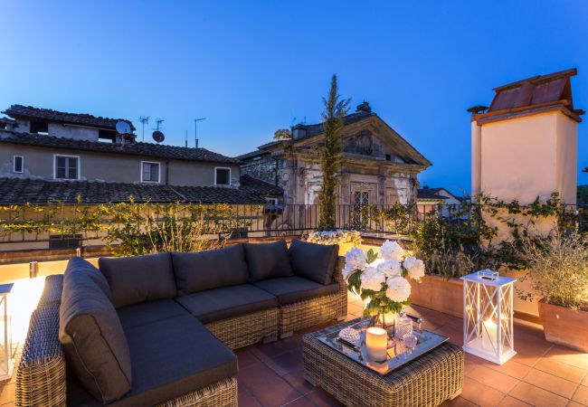 Appartement in Lucca - Flourish Apartment with Grand Terrace inside Lucca City Centre Appartement in Lucca - Flourish Apartment with Grand Terrace inside Lucca City Centre