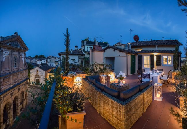 Appartement in Lucca - Flourish Apartment with Grand Terrace inside Lucca City Centre Appartement in Lucca - Flourish Apartment with Grand Terrace inside Lucca City Centre