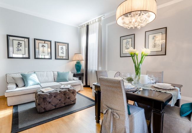 Appartement in Lucca - Flourish Apartment with Grand Terrace inside Lucca City Centre Appartement in Lucca - Flourish Apartment with Grand Terrace inside Lucca City Centre