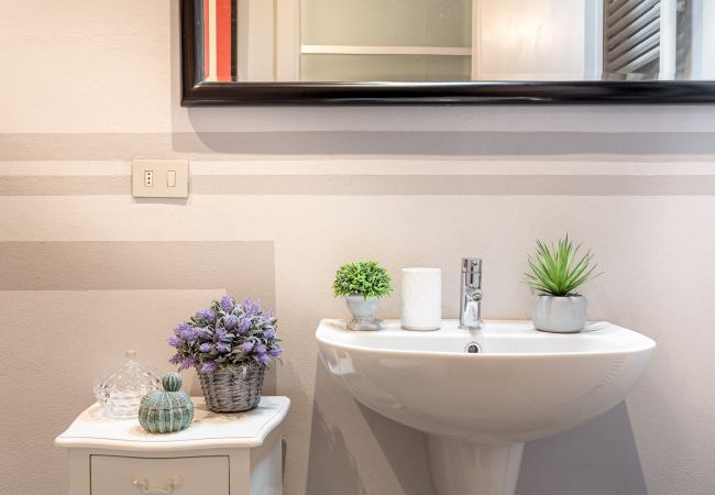 Appartement in Lucca - Flourish Apartment with Grand Terrace inside Lucca City Centre Appartement in Lucca - Flourish Apartment with Grand Terrace inside Lucca City Centre