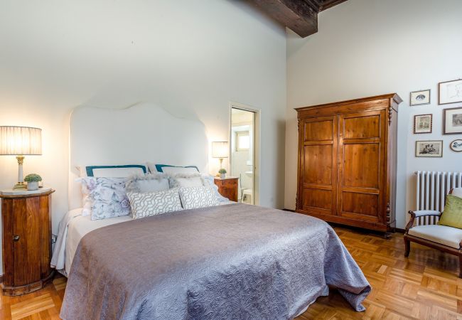 Appartement in Lucca - Casa Simonetta: Modern and Antique Ground Floor Apartment inside the Walls of Lucca Appartement in Lucca - Casa Simonetta: Modern and Antique Ground Floor Apartment inside the Walls of Lucca