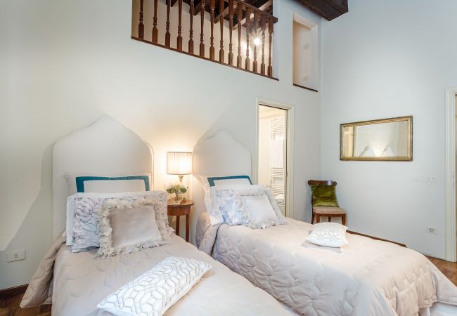 Appartement in Lucca - Casa Simonetta: Modern and Antique Ground Floor Apartment inside the Walls of Lucca Appartement in Lucca - Casa Simonetta: Modern and Antique Ground Floor Apartment inside the Walls of Lucca