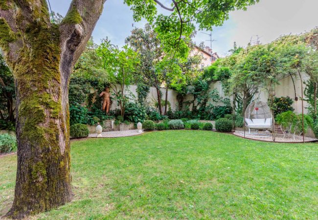 Appartement in Lucca - LA CASINA Luxury Home inside the Walls of Lucca with Garden, A/c, Wifi Appartement in Lucca - LA CASINA Luxury Home inside the Walls of Lucca with Garden, A/c, Wifi
