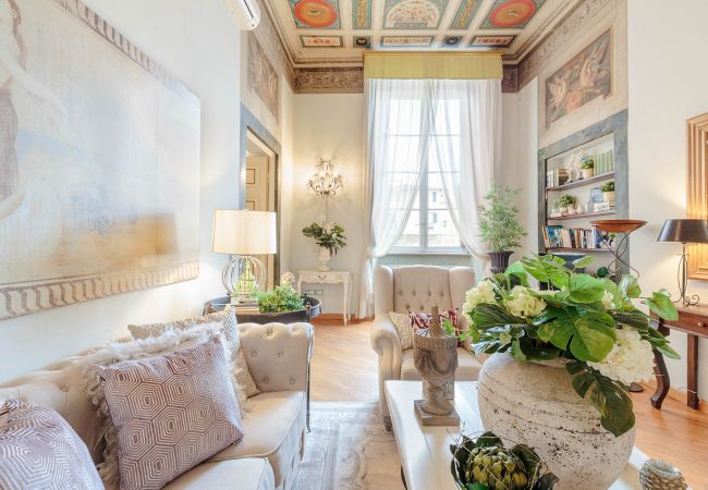  in Lucca - Romantic LUCCA apartment With View Over a Church