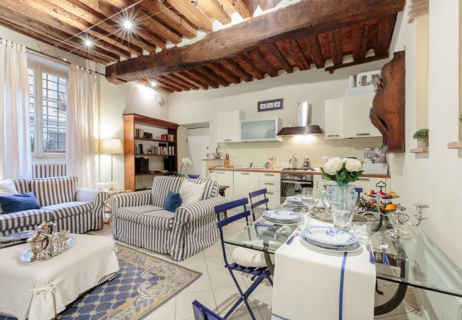 Appartement in Lucca - Stylish Smart Ground Floor Apartment inside Lucca Appartement in Lucca - Stylish Smart Ground Floor Apartment inside Lucca
