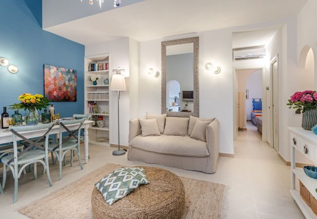 Villa in Viareggio - VILLA PAOLA house close to the Beach in VIAREGGIO Villa in Viareggio - VILLA PAOLA house close to the Beach in VIAREGGIO