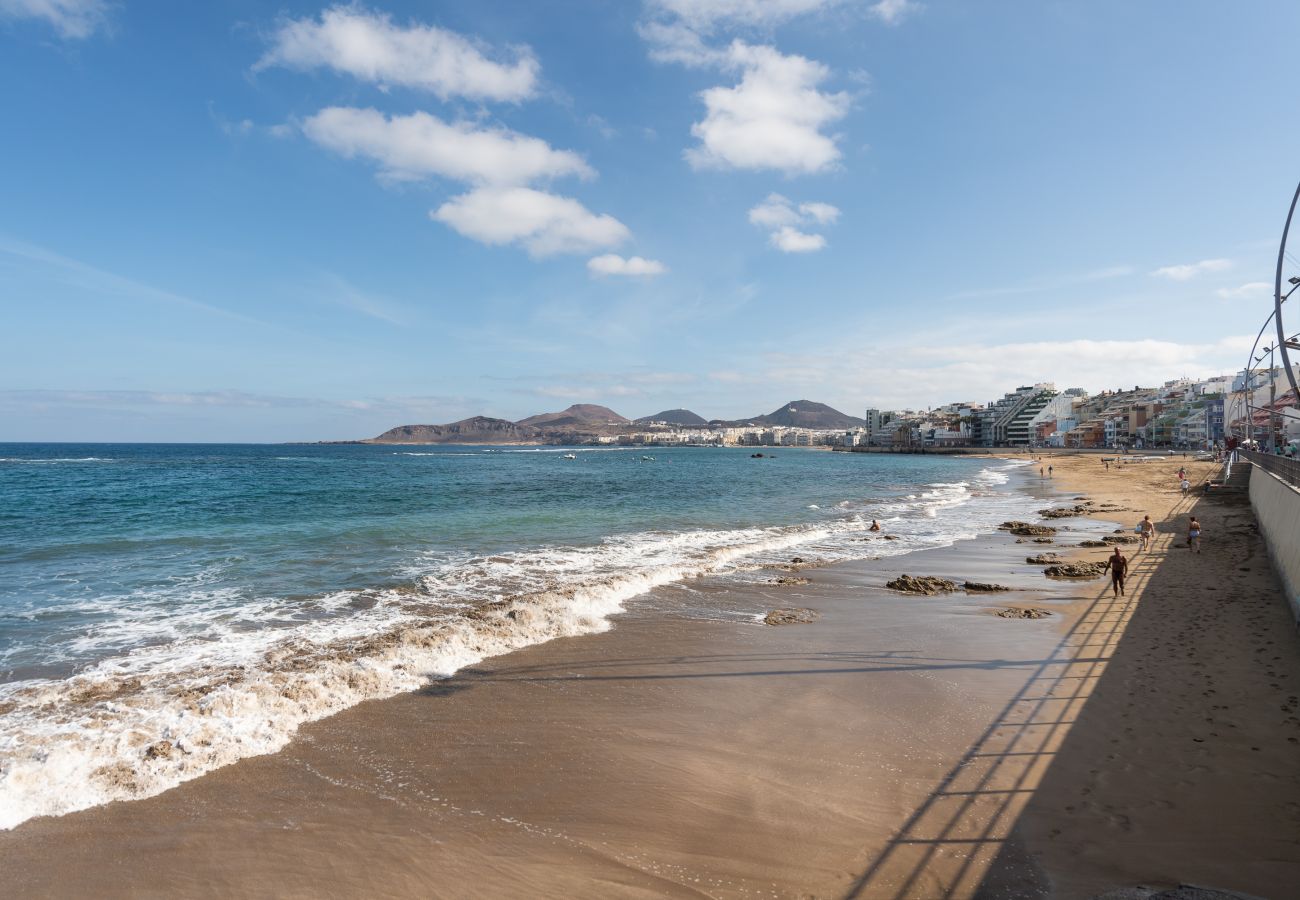 Studio in Las Palmas de Gran Canaria - Edison Building 304 By CanariasGetaway  Studio in Las Palmas de Gran Canaria - Edison Building 304 By CanariasGetaway