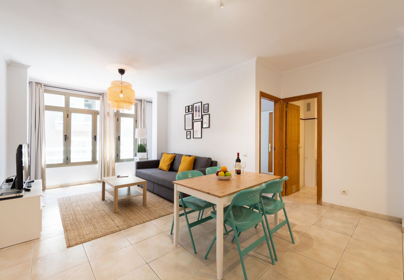 Huis in Las Palmas de Gran Canaria - Surf Beach Canteras & Parking By CanariasGetaway  Huis in Las Palmas de Gran Canaria - Surf Beach Canteras & Parking By CanariasGetaway