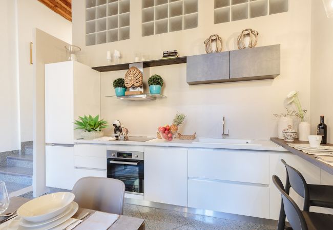 Appartement in Lucca - ARIAS APARTMENT in the iconic Piazza San Michele Appartement in Lucca - ARIAS APARTMENT in the iconic Piazza San Michele