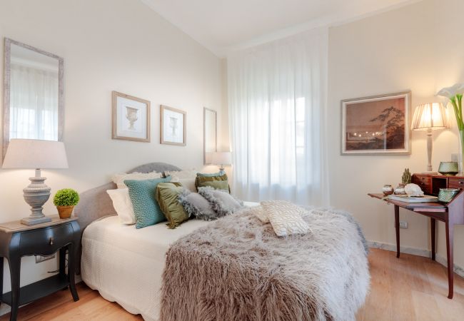 Appartement in Lucca - The Most Central Terrace inside the Walls of Lucca Appartement in Lucca - The Most Central Terrace inside the Walls of Lucca