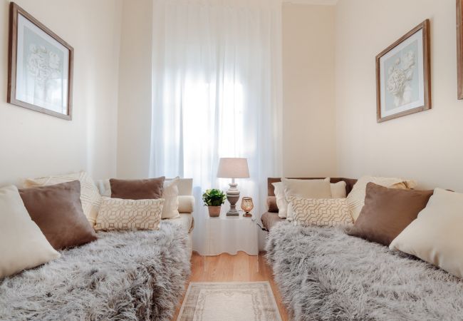 Appartement in Lucca - The Most Central Terrace inside the Walls of Lucca Appartement in Lucca - The Most Central Terrace inside the Walls of Lucca