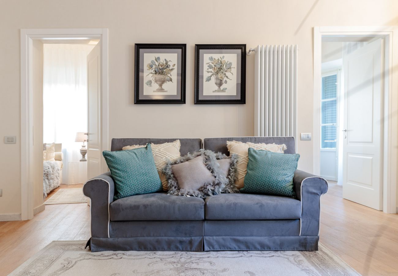 Appartement in Lucca - The Most Central Terrace inside the Walls of Lucca Appartement in Lucca - The Most Central Terrace inside the Walls of Lucca