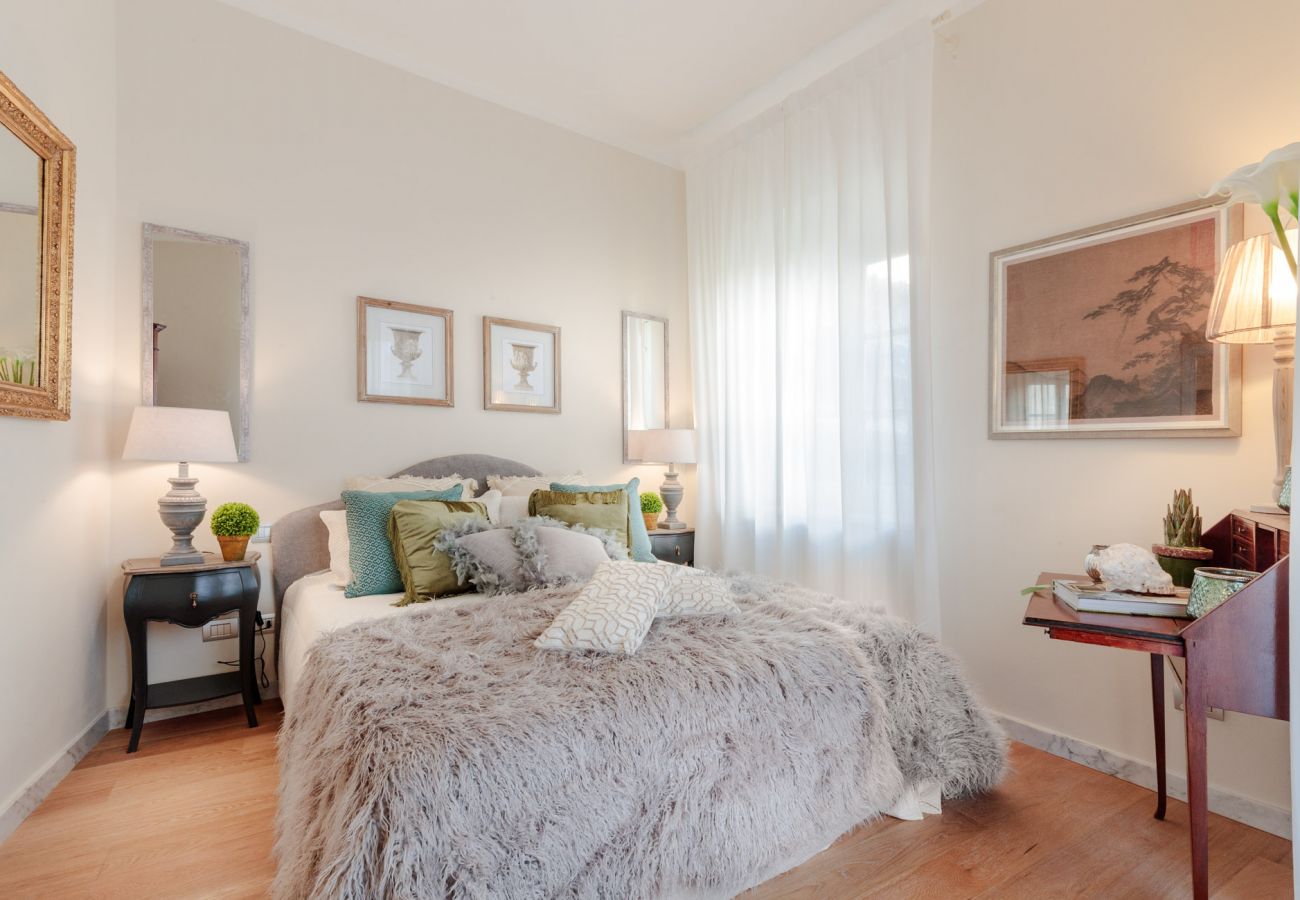 Appartement in Lucca - The Most Central Terrace inside the Walls of Lucca Appartement in Lucca - The Most Central Terrace inside the Walls of Lucca