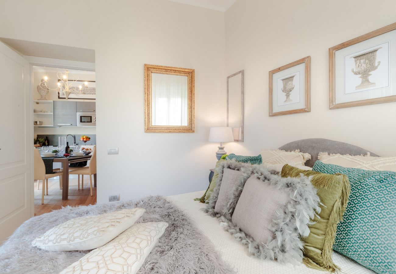 Appartement in Lucca - The Most Central Terrace inside the Walls of Lucca Appartement in Lucca - The Most Central Terrace inside the Walls of Lucca