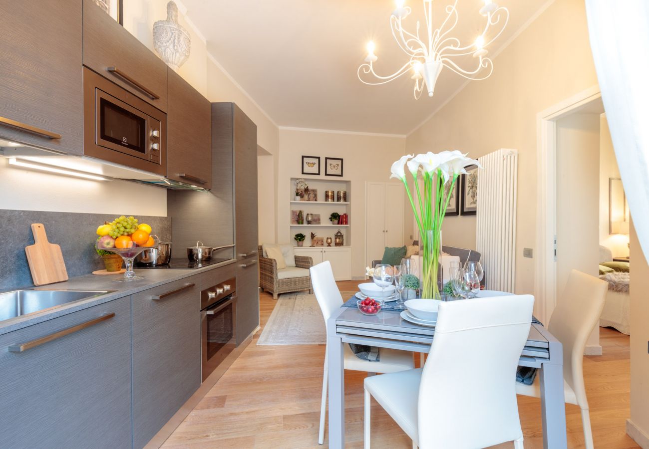 Appartement in Lucca - The Most Central Terrace inside the Walls of Lucca Appartement in Lucca - The Most Central Terrace inside the Walls of Lucca