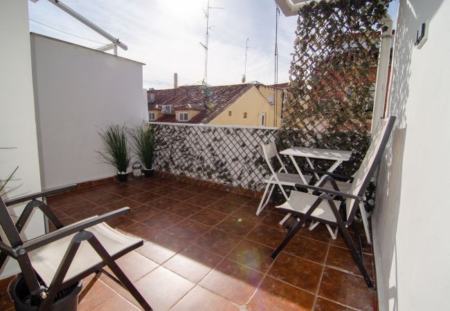  in Madrid - Ático - Terraza 15m2 - CHUECA- 4 PAX