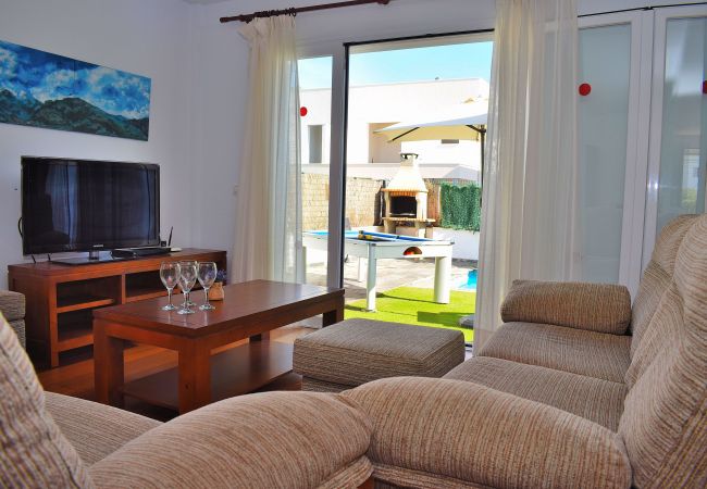 Rijhuis in Playa de Muro - Siulador 107 fantástica villa con piscina privada, terraza, mesa de billar, ping pong y aire acondicionado Rijhuis in Playa de Muro - Siulador 107 fantástica villa con piscina privada, terraza, mesa de billar, ping pong y aire acondicionado
