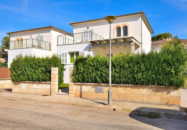 Rijhuis in Playa de Muro - Siulador 107 fantástica villa con piscina privada, terraza, mesa de billar, ping pong y aire acondicionado Rijhuis in Playa de Muro - Siulador 107 fantástica villa con piscina privada, terraza, mesa de billar, ping pong y aire acondicionado