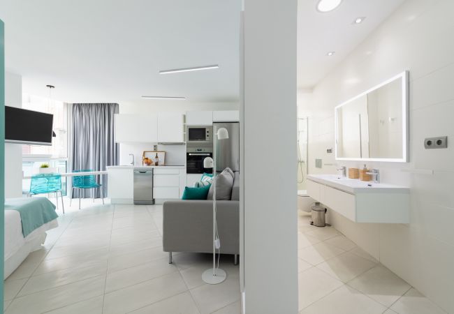 Studio in Las Palmas de Gran Canaria - Edison Building 203 By CanariasGetaway  Studio in Las Palmas de Gran Canaria - Edison Building 203 By CanariasGetaway