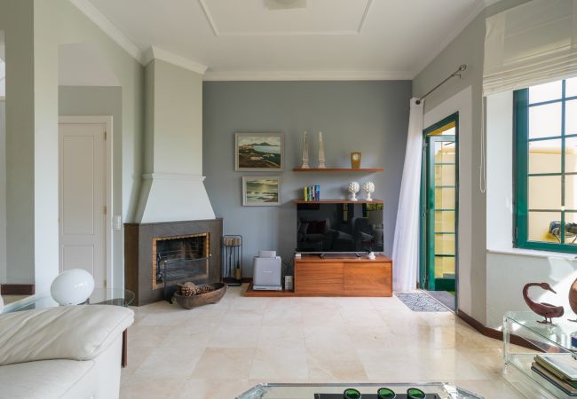 Huis in Santa Brígida - House with cozy garden BBQ  Huis in Santa Brígida - House with cozy garden BBQ