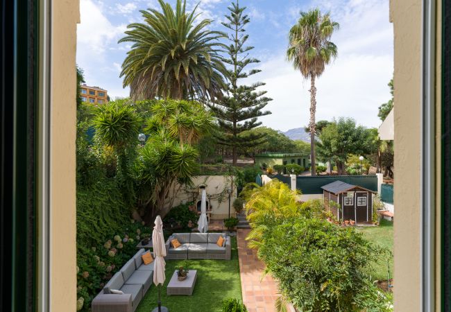 Huis in Santa Brígida - House with cozy garden BBQ  Huis in Santa Brígida - House with cozy garden BBQ