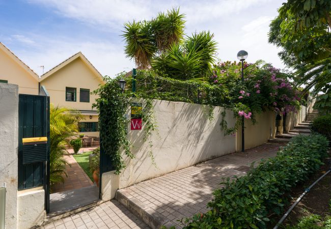 Huis in Santa Brígida - House with cozy garden BBQ  Huis in Santa Brígida - House with cozy garden BBQ
