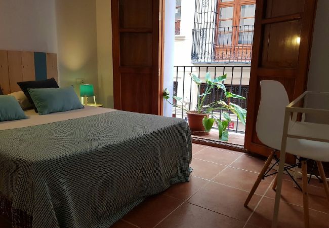  in Valencia - Central Market Cozy One Bedroom Wifi Apartment
