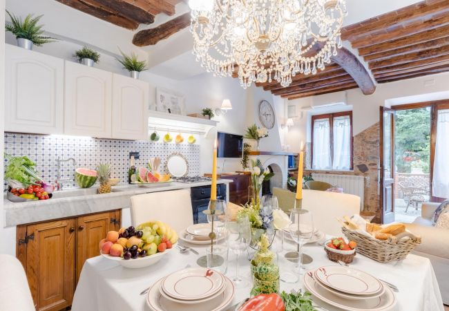 Villa in Vorno - RIO DELLE FATE, a Fairytale Home along the Stream in Vorno, Lucca Villa in Vorno - RIO DELLE FATE, a Fairytale Home along the Stream in Vorno, Lucca