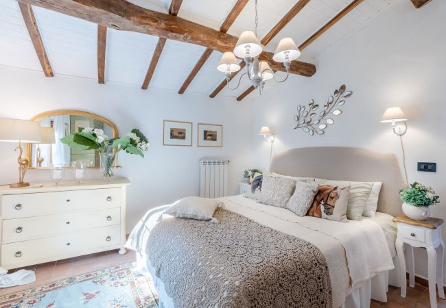 Villa in Vorno - RIO DELLE FATE, a Fairytale Home along the Stream in Vorno, Lucca Villa in Vorno - RIO DELLE FATE, a Fairytale Home along the Stream in Vorno, Lucca