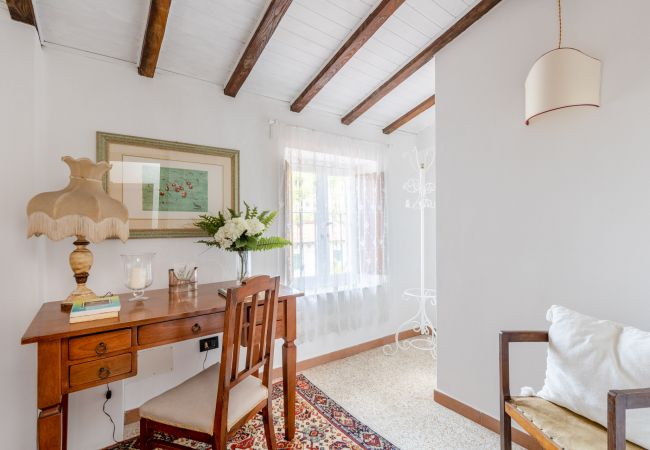 Villa in Vorno - RIO DELLE FATE, a Fairytale Home along the Stream in Vorno, Lucca Villa in Vorno - RIO DELLE FATE, a Fairytale Home along the Stream in Vorno, Lucca