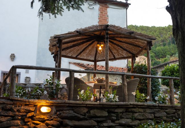 Villa in Vorno - RIO DELLE FATE, a Fairytale Home along the Stream in Vorno, Lucca Villa in Vorno - RIO DELLE FATE, a Fairytale Home along the Stream in Vorno, Lucca