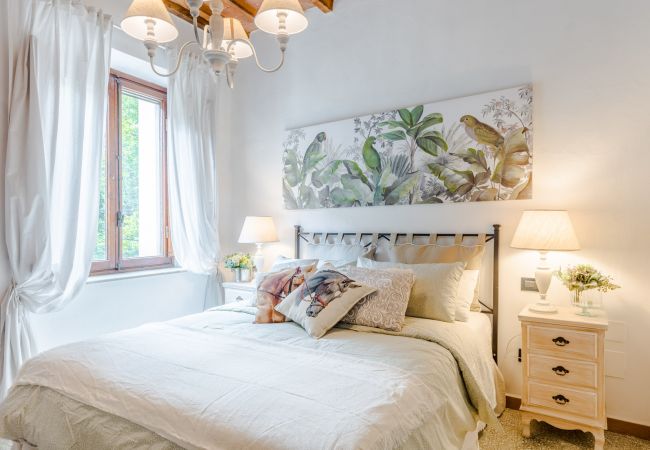 Villa in Vorno - RIO DELLE FATE, a Fairytale Home along the Stream in Vorno, Lucca Villa in Vorno - RIO DELLE FATE, a Fairytale Home along the Stream in Vorno, Lucca