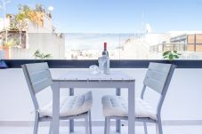 Studio in Las Palmas de Gran Canaria - Mainstream home with balcony By Canariasgetaway