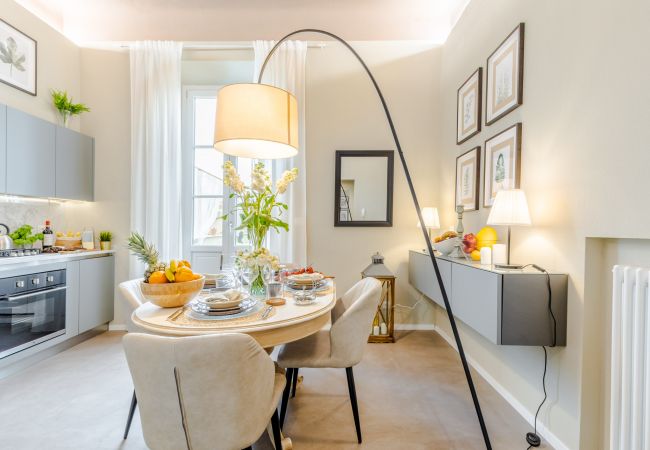 Appartement in Lucca - Casa Gina, a modern charming urban retreat with free parking by the train station and the Walls of Lucca Appartement in Lucca - Casa Gina, a modern charming urban retreat with free parking by the train station and the Walls of Lucca