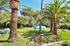 Herenhuis in Cala Murada - Casa Jardin 192 acogedora casa con piscina, gran zona exterior, barbacoa y bicicletas