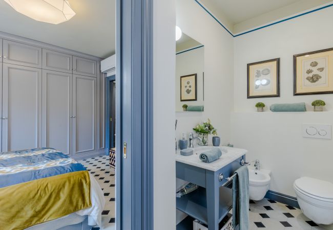 Appartement in Lucca - Smart and Luxury 2 bedrooms 2 bathrooms first floor apartment centrally located inside the walls of Lucca Appartement in Lucca - Smart and Luxury 2 bedrooms 2 bathrooms first floor apartment centrally located inside the walls of Lucca