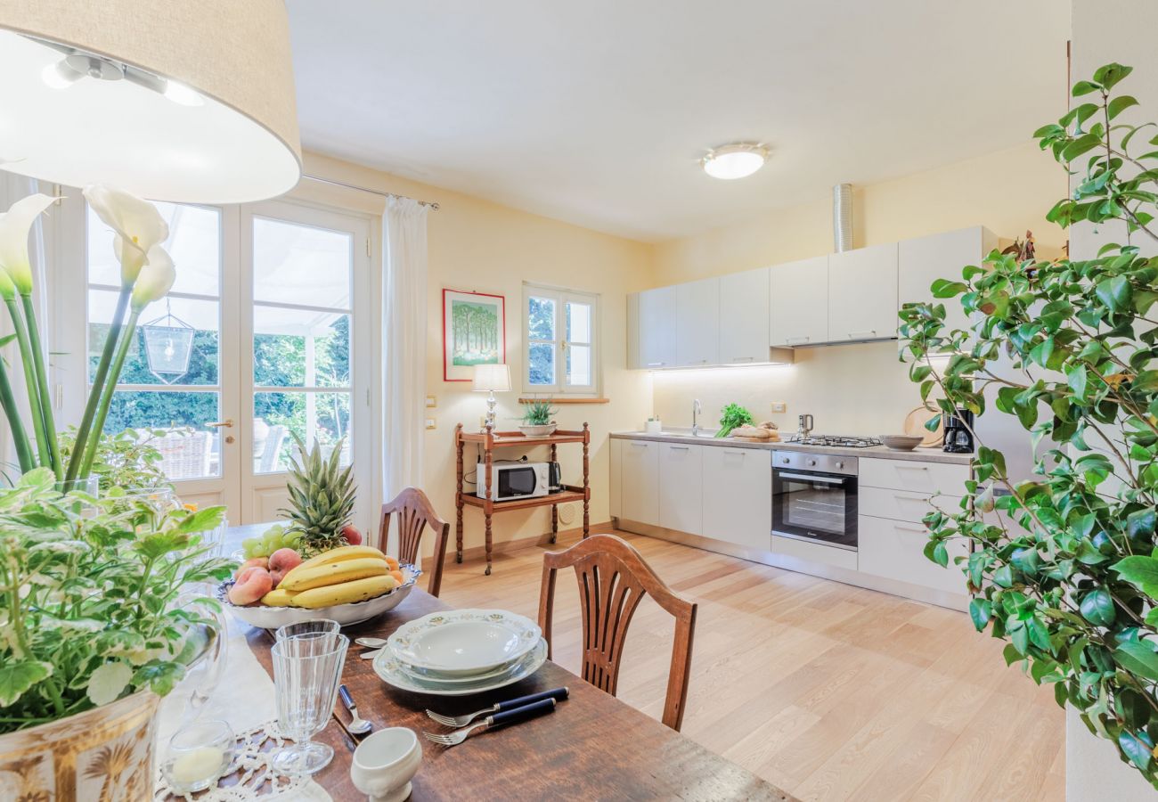 Villa in Lucca - Charming Cottage with Private Pool in Lucca Villa in Lucca - Charming Cottage with Private Pool in Lucca